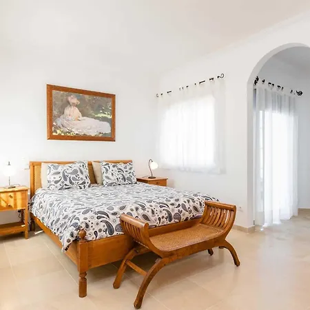Holiday With Private Pool Πανσιόν Amoreira (Leiria)