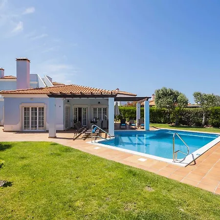 Holiday With Private Pool *